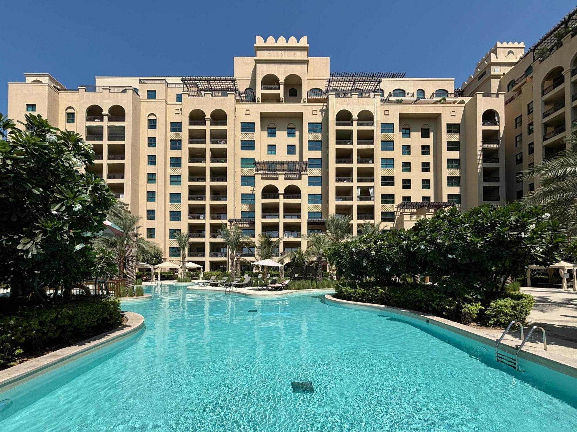 Frank Porter - Fairmont Residence South Дубай Экстерьер фото